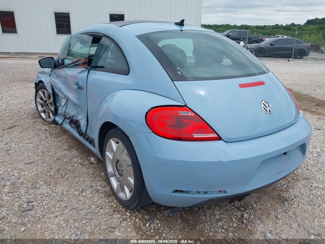 صورة 3 لـ 2012 Volkswagen BEETLE 2.5L