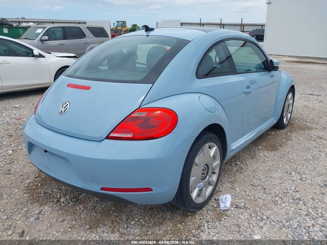 صورة 4 لـ 2012 Volkswagen BEETLE 2.5L