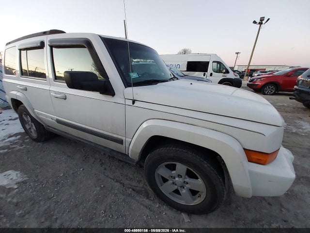 2008 JEEP COMMANDER SPORT