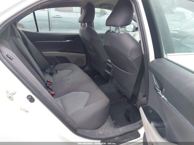 2018 Toyota CAMRY LE photo 8