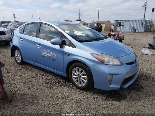 2013 TOYOTA PRIUS 