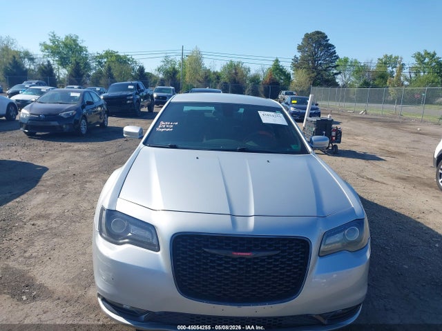 صورة مصغرة 12 لـ 2021 Chrysler 300 300S