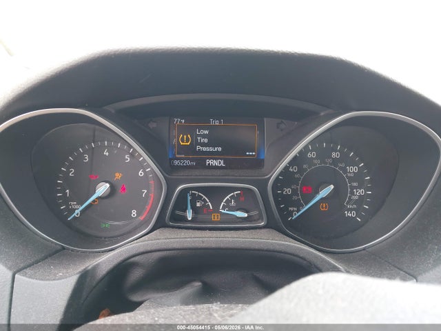 صورة 7 لـ 2016 FORD FOCUS SE