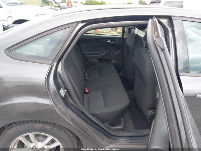 صورة 8 لـ 2016 FORD FOCUS SE