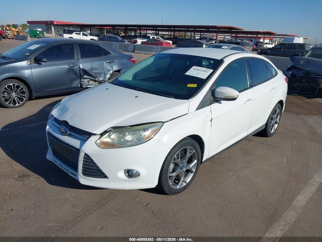FORD FOCUS SE - 2