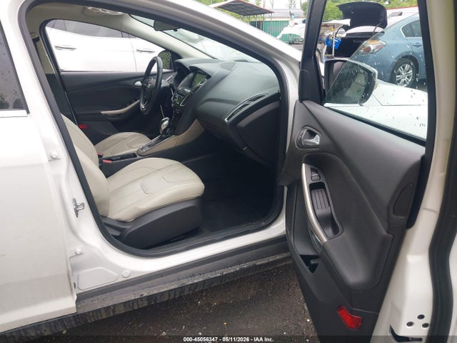FORD FOCUS TITANIUM - 5