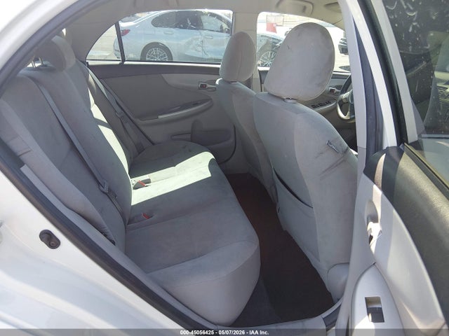 صورة 8 لـ 2013 Toyota COROLLA LE