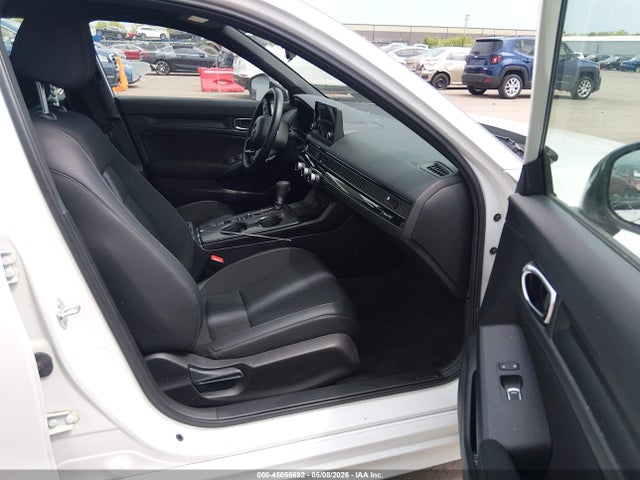 صورة 5 لـ 2025 Honda CIVIC SPORT