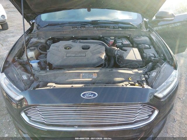 FORD FUSION SE - 10