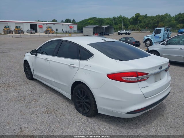 FORD FUSION SE - 3