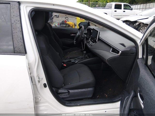 TOYOTA COROLLA LE - 5