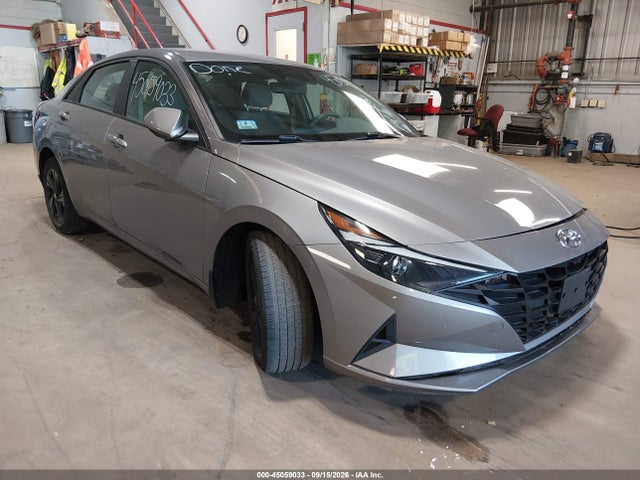 2022 HYUNDAI ELANTRA SEL