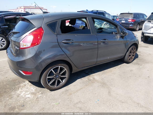 2018 FORD FIESTA SE photo 4