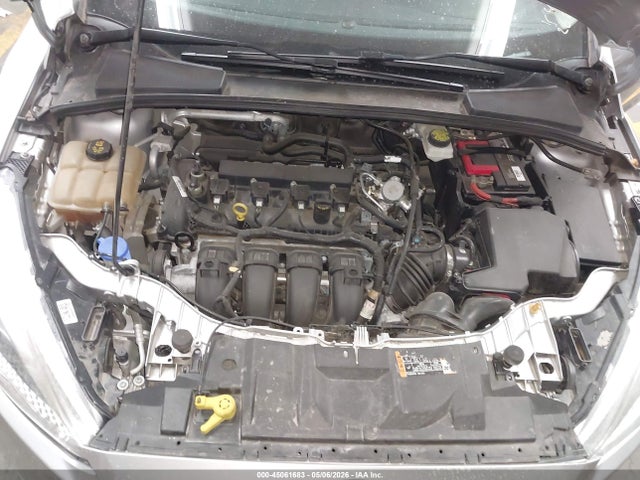 FORD FOCUS SE - 10