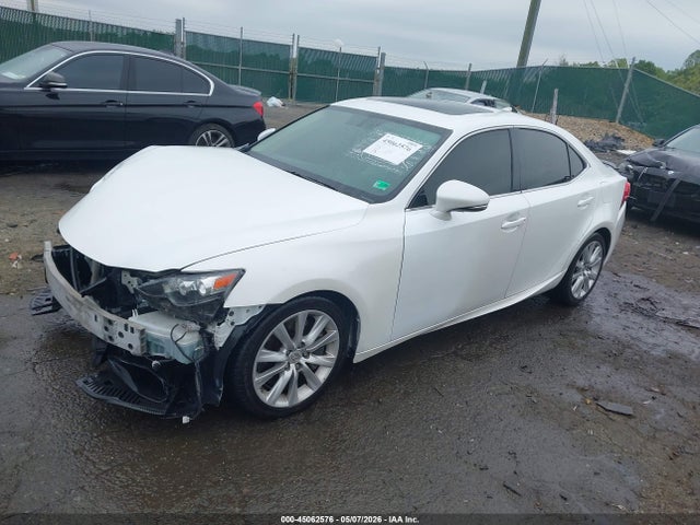 2016 Lexus IS 300 照片 2