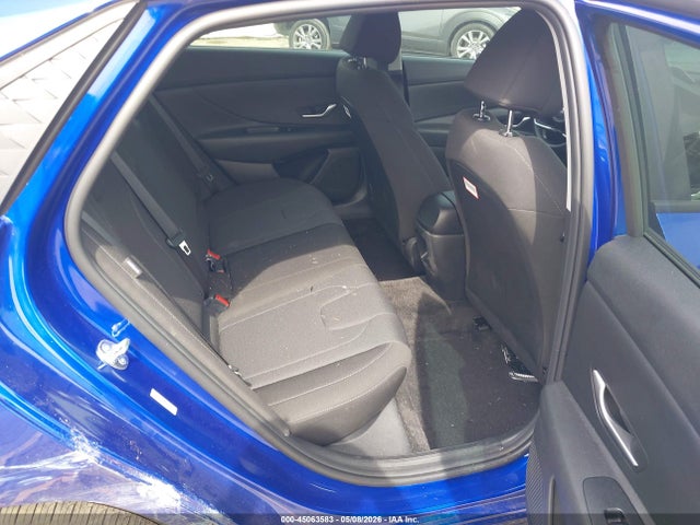 2026 Hyundai ELANTRA SE photo 8