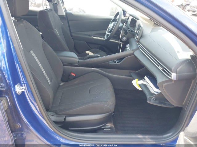 2025 Hyundai ELANTRA SE 照片 5
