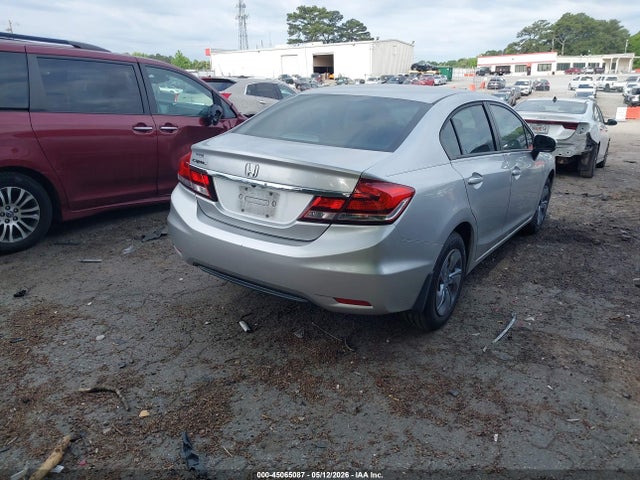 2015 Honda CIVIC LX — фото 4
