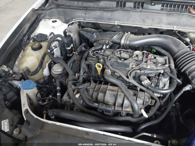 FORD FUSION SE - 10