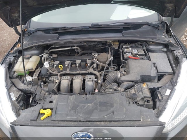 FORD FOCUS SE - 10