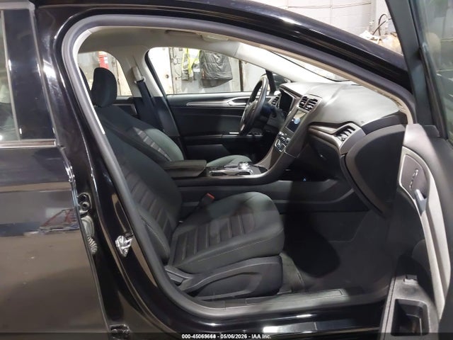FORD FUSION HYBRID SE - 5