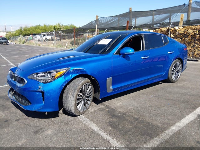 2018 KIA STINGER PREMIUM photo 2