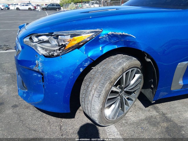 2018 KIA STINGER PREMIUM photo 6