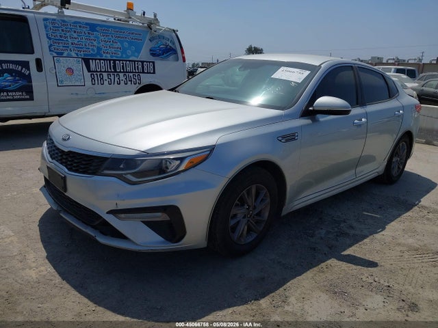 2020 KIA OPTIMA LX 照片 2