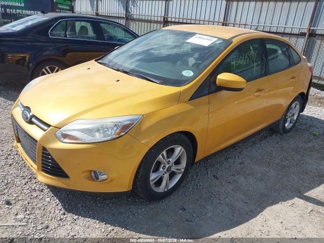 FORD FOCUS SE - 2