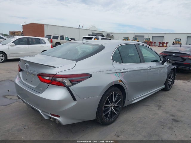 صورة 4 لـ 2021 Toyota CAMRY SE