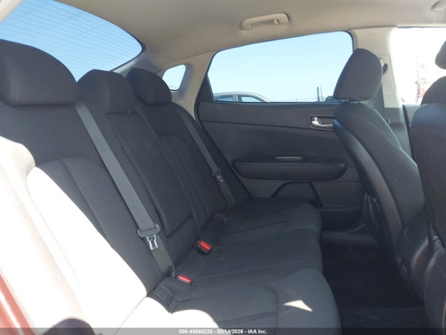 2018 KIA OPTIMA LX — фото 8