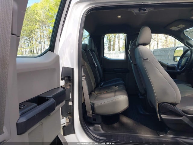 FORD F-150 XL - 8