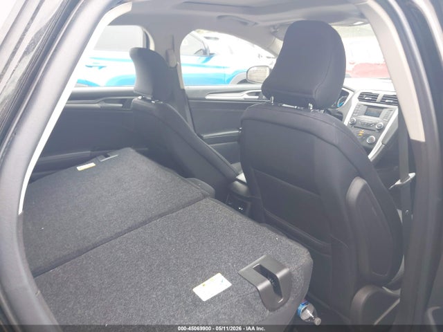 FORD FUSION SE - 8
