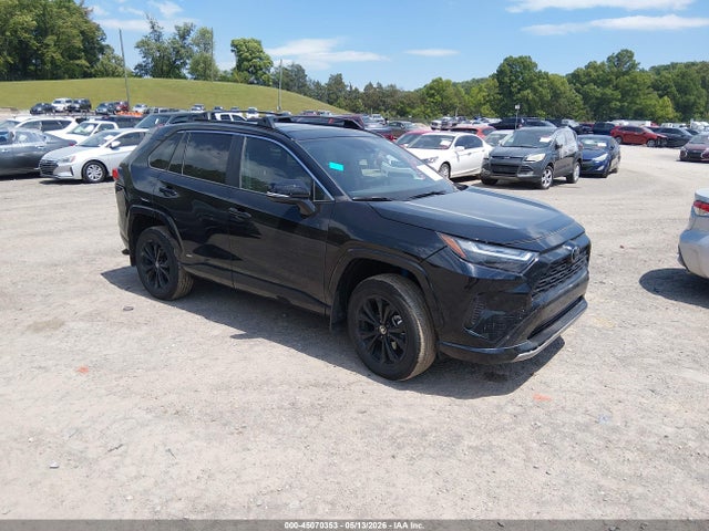 2025 TOYOTA RAV4 SE
