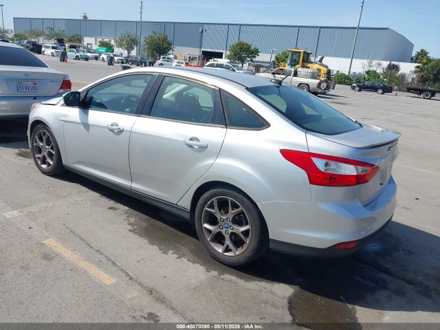 FORD FOCUS SE - 3