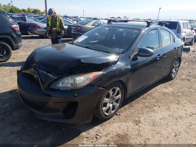 صورة 2 لـ 2013 Mazda MAZDA3 I SV