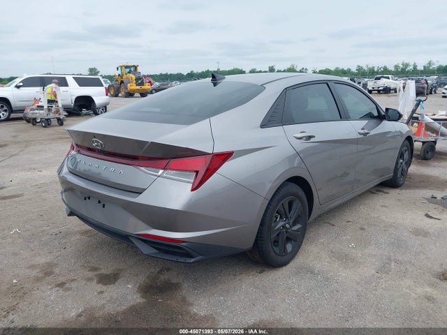 2022 Hyundai ELANTRA SEL 照片 4