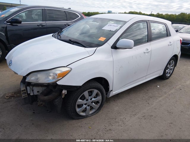 2012 Toyota MATRIX S photo 2