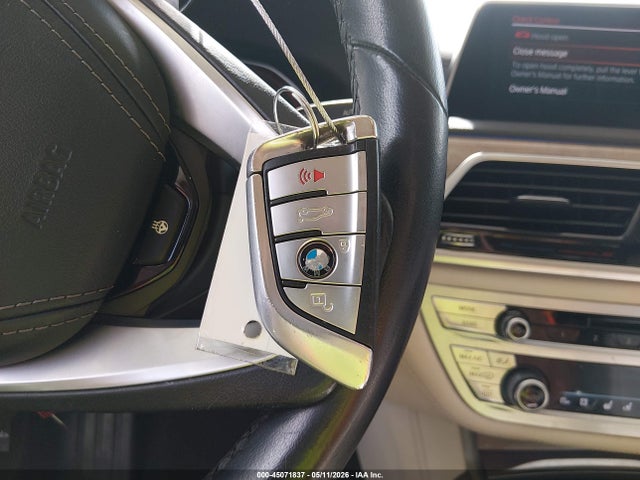 2020 BMW 740I 11