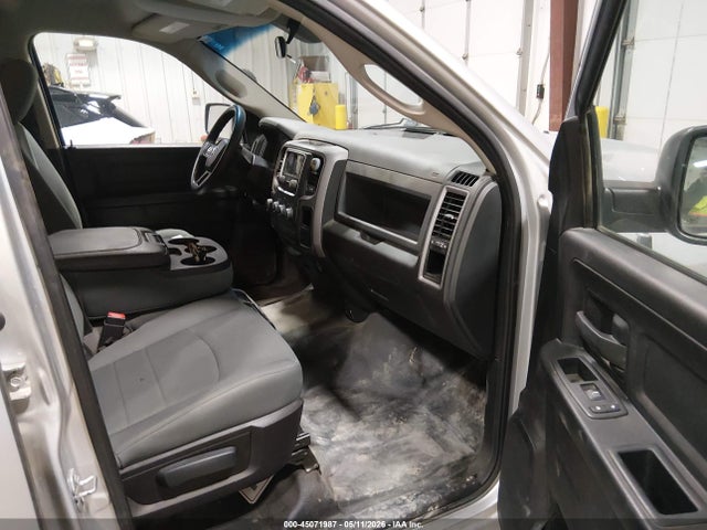 2016 RAM 1500 TRADESMAN — фото 5