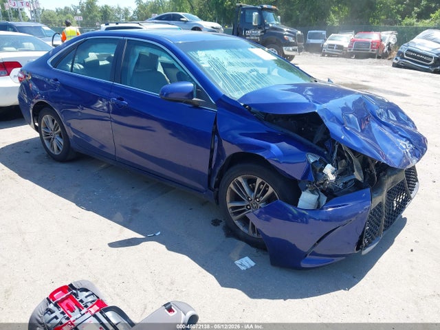 2016 TOYOTA CAMRY SE