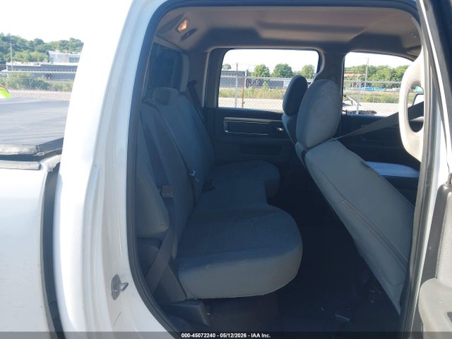 2017 RAM 1500 SLT — фото 8