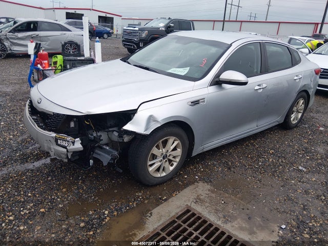 2017 KIA OPTIMA LX — фото 2