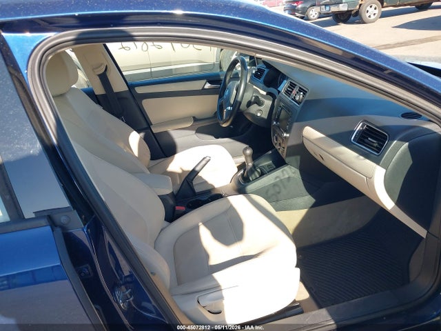 صورة 5 لـ 2012 Volkswagen JETTA 2.5L SE