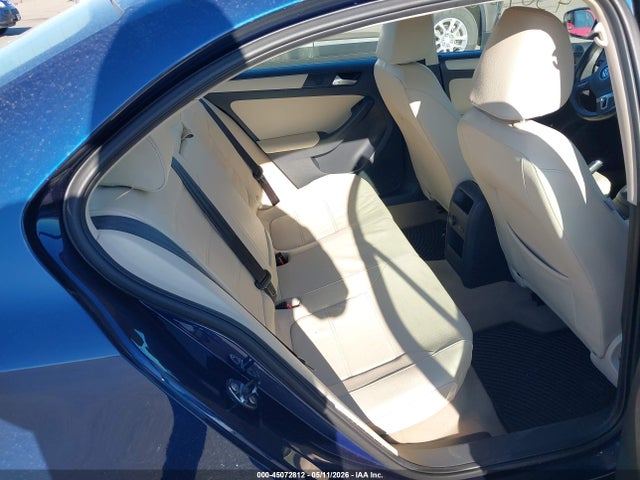 صورة 8 لـ 2012 Volkswagen JETTA 2.5L SE