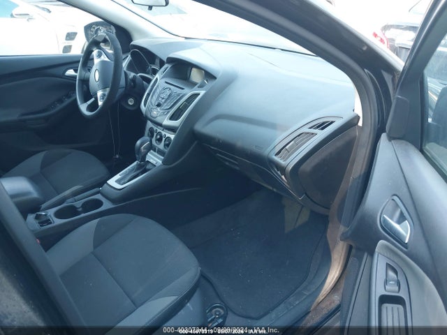 2014 FORD FOCUS SE 照片 5