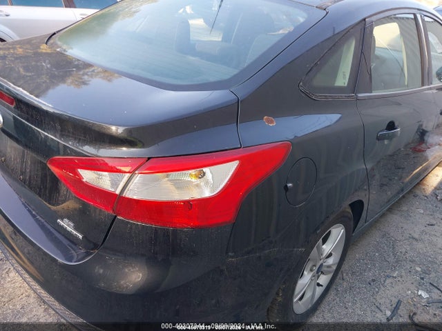 2014 FORD FOCUS SE 照片 6