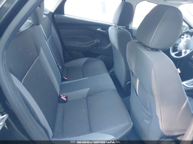 2014 FORD FOCUS SE 照片 8