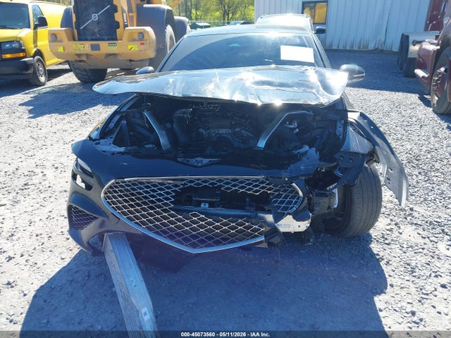 2023 Genesis G70 3.3T AWD — фото 6