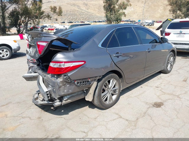 2017 Toyota CAMRY SE — фото 4